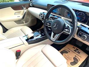 kibris-araba-com-kktc-araba-bayi-oto-galeri-satilik-arac-ilan-Plakasız 2 El 2020 Mercedes-Benz  CLA  200 d Sport