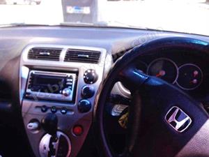 kibris-araba-com-kktc-araba-bayi-oto-galeri-satilik-arac-ilan-İkinci El 2005 Honda  Civic  1.6