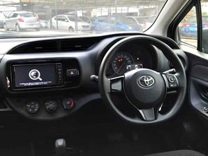 kibris-araba-com-kktc-araba-bayi-oto-galeri-satilik-arac-ilan-Plakasız 2 El 2017 Toyota  Vitz  1.3.