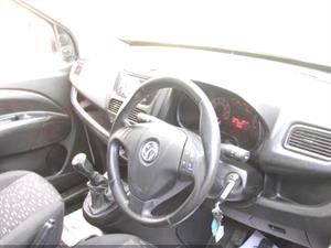 kibris-araba-com-kktc-araba-bayi-oto-galeri-satilik-arac-ilan-Plakasız 2 El 2016 Vauxhall  Combo  1.7 CDTI