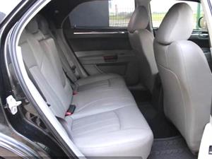 kibris-araba-com-kktc-araba-bayi-oto-galeri-satilik-arac-ilan-İkinci El 2008 Chrysler  300C  3.0 V6