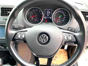 kibris-araba-com-kktc-araba-bayi-oto-galeri-satilik-arac-ilan-Plakasız 2 El 2015 Volkswagen  Polo  1.2 TSI