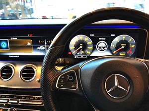 kibris-araba-com-kktc-araba-bayi-oto-galeri-satilik-arac-ilan-Plakasız 2 El 2016 Mercedes-Benz  E-Class  E220 CDI AMG Line Premium