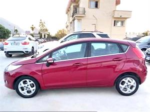 kibris-araba-com-kktc-araba-bayi-oto-galeri-satilik-arac-ilan-İkinci El 2011 Ford  Fiesta  1.4