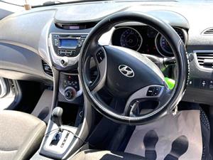kibris-araba-com-kktc-araba-bayi-oto-galeri-satilik-arac-ilan-Sıfır 2012 Hyundai  Elantra  1.6