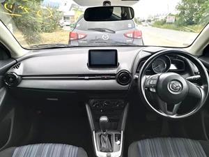 kibris-araba-com-kktc-araba-bayi-oto-galeri-satilik-arac-ilan-Plakasız 2 El 2016 Mazda  Demio  1.3