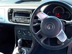 kibris-araba-com-kktc-araba-bayi-oto-galeri-satilik-arac-ilan-İkinci El 2014 Volkswagen  Beetle  1.4