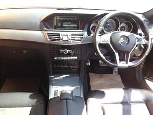kibris-araba-com-kktc-araba-bayi-oto-galeri-satilik-arac-ilan-İkinci El 2014 Mercedes-Benz  E-Class  E220 CDI AMG Sport