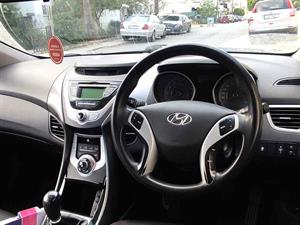 kibris-araba-com-kktc-araba-bayi-oto-galeri-satilik-arac-ilan-İkinci El 2011 Hyundai  Elantra  1.6