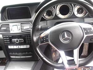 kibris-araba-com-kktc-araba-bayi-oto-galeri-satilik-arac-ilan-Plakasız 2 El 2014 Mercedes-Benz  E-Class  E220