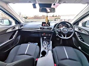 kibris-araba-com-kktc-araba-bayi-oto-galeri-satilik-arac-ilan-İkinci El 2017 Mazda  Axela  1.5