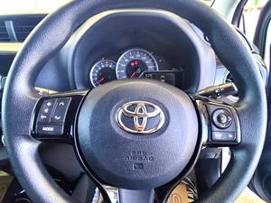 kibris-araba-com-kktc-araba-bayi-oto-galeri-satilik-arac-ilan-Plakasız 2 El 2019 Toyota  Vitz  1.3