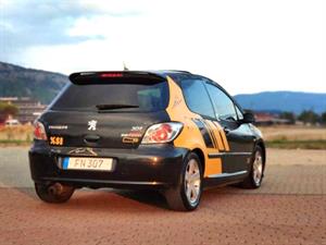kibris-araba-com-kktc-araba-bayi-oto-galeri-satilik-arac-ilan-İkinci El 2002 Peugeot  307  1.6