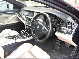 kibris-araba-com-kktc-araba-bayi-oto-galeri-satilik-arac-ilan-İkinci El 2013 BMW  5-Serisi  520d M Sport