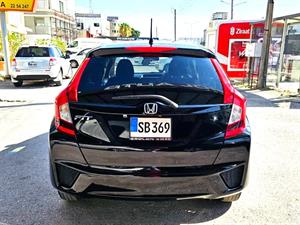 kibris-araba-com-kktc-araba-bayi-oto-galeri-satilik-arac-ilan-İkinci El 2017 Honda  Fit  1.3