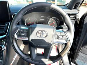 kibris-araba-com-kktc-araba-bayi-oto-galeri-satilik-arac-ilan-Plakasız 2 El 2023 Toyota  Land Cruiser  3.0