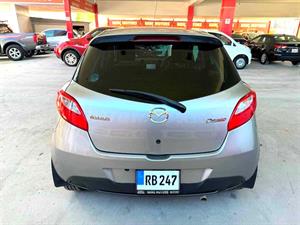 kibris-araba-com-kktc-araba-bayi-oto-galeri-satilik-arac-ilan-İkinci El 2014 Mazda  Demio  1.3