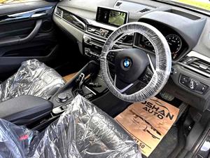 kibris-araba-com-kktc-araba-bayi-oto-galeri-satilik-arac-ilan-Plakasız 2 El 2019 BMW  X1  2.0 İ