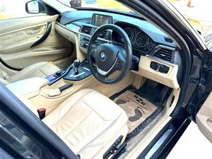 kibris-araba-com-kktc-araba-bayi-oto-galeri-satilik-arac-ilan-İkinci El 2015 BMW  3-Serisi  318i